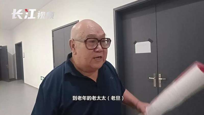 天津戏迷盛赞《母亲》，京剧传统和现代艺术完美结合