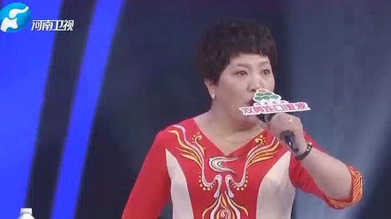 梨园春：豫剧大姐献唱《司马茅告状》气势磅礴，评委都不淡定了！
